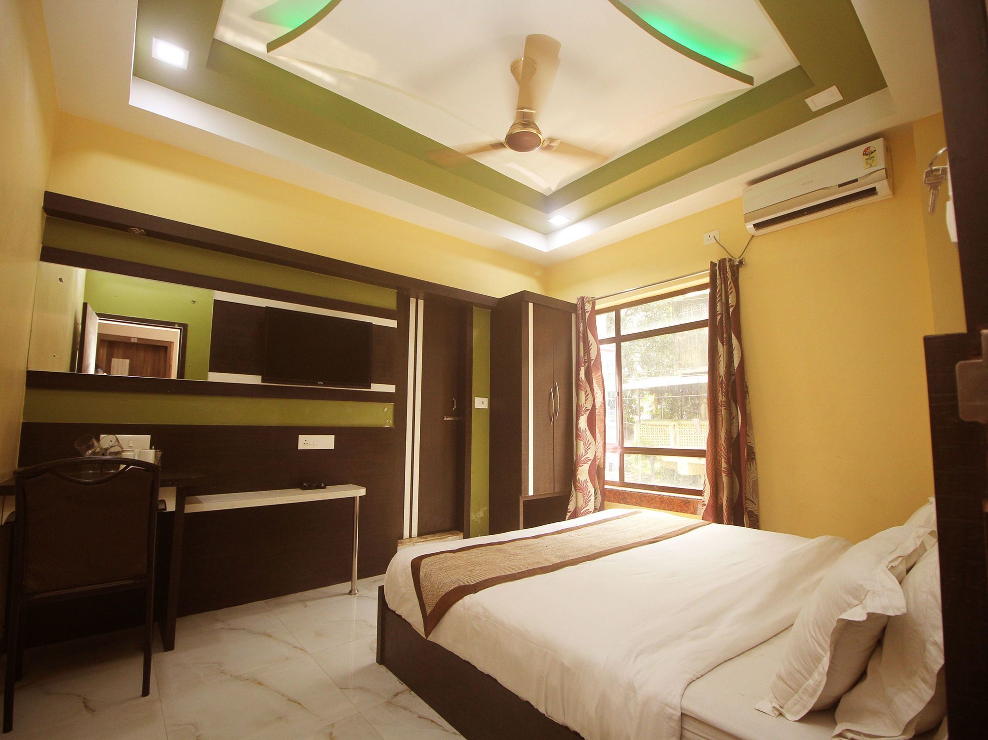 Oyo 9507 Hotel Sathi Residency Siliguri Εξωτερικό φωτογραφία